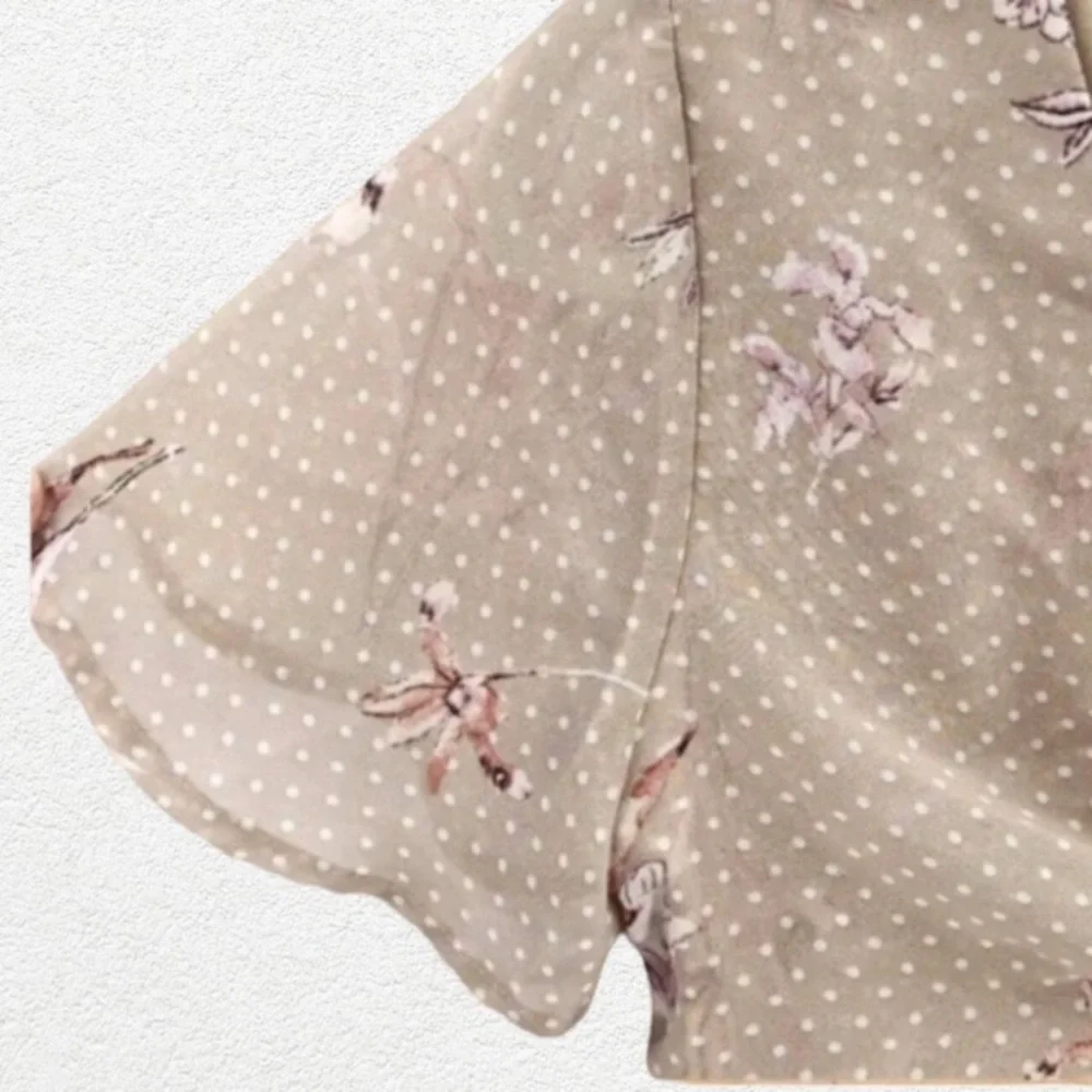 Sadie and Sage Floral Polka Dot Romper - Picture 12 of 15